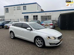 Wit Gebruikt 2013 Volvo V60 Summum Stationwagen | € 6.950 (Duur)
