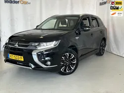 Zwart Gebruikt 2016 Mitsubishi Outlander P-HEV Edition SUV | € 19.499 (Eerlijke prijs)