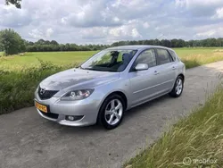 Grijs Gebruikt 2006 Mazda 3 Touring Hatchback | € 1.399 (Eerlijke prijs)
