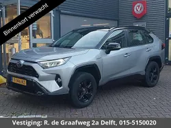 Grijs, metallic lak Gebruikt 2022 Toyota RAV4 Hybrid SUV | € 34.400 (Goede deal)