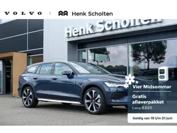 Blauw, metallic lak Gebruikt 2024 Volvo V60 CC Plus Stationwagen | € 67.500
