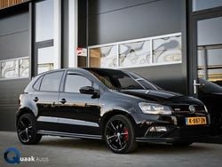 Zwart, metallic lak Gebruikt 2015 VW Polo Sportline Hatchback | € 9.950 (Goede deal)
