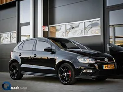 Zwart, metallic lak Gebruikt 2015 VW Polo Sportline Hatchback | € 12.950 (Eerlijke prijs)