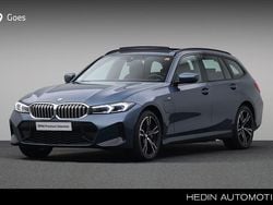 Blauw (metallic) Gebruikt 2025 BMW 330e Comfort Edition Stationwagen | € 49.880 (Goede deal)