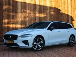 Wit Gebruikt 2021 Volvo V60 R-Design Stationwagen | € 35.900 (Goede deal)