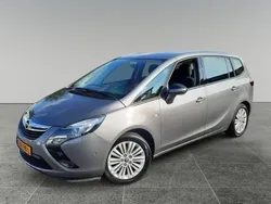 Grijs Gebruikt 2016 Opel Zafira Tourer Edition MPV | € 15.945 (Duur)