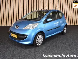 Blauw, metallic lak Gebruikt 2008 Peugeot 107 Hatchback | € 2.450 (Iets duurder)