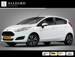Wit, metallic lak Gebruikt 2016 Ford Fiesta Style Hatchback | € 9.445 (Eerlijke prijs)