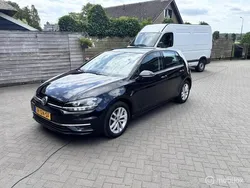 Zwart Gebruikt 2018 VW Golf VII Trendline Hatchback | € 9.995 (Eerlijke prijs)