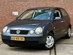 Blauw Gebruikt 2003 VW Polo Comfortline Hatchback | € 1.950 (Eerlijke prijs)
