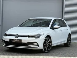 Wit Gebruikt 2020 VW Golf VII Style Hatchback | € 19.950 (Goede deal)