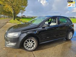 Zwart (metallic) Gebruikt 2011 VW Polo Hatchback | € 3.750 (Eerlijke prijs)