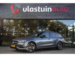 Grijs Gebruikt 2023 Mercedes C300e AMG line Stationwagen | € 36.950 (Goede deal)
