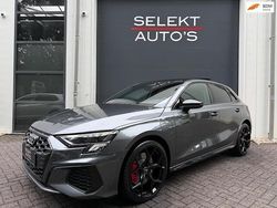 Grijs Gebruikt 2021 Audi A3 Sportback Competition Hatchback | € 29.950 (Eerlijke prijs)