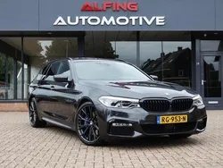 Grijs Gebruikt 2017 BMW 530 M Sport Stationwagen | € 34.900