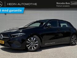 Zwart Gebruikt 2025 Mercedes A180 Edition Hatchback | € 34.900 (Eerlijke prijs)