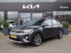 Grijs Gebruikt 2020 Kia Stonic SUV | € 16.385 (Eerlijke prijs)