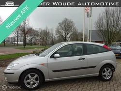 Grijs Gebruikt 2004 Ford Focus Futura Hatchback | € 1.499 (Eerlijke prijs)