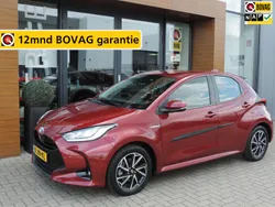 Rood Gebruikt 2021 Toyota Yaris Hybrid Hatchback | € 20.880 (Eerlijke prijs)