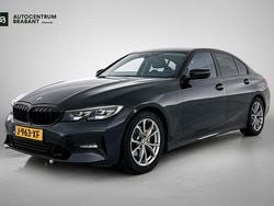 Zwart Gebruikt 2020 BMW 320 Executive Sedan | € 27.995 (Goede deal)