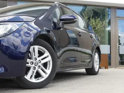 Blauw Gebruikt 2022 Toyota Corolla Hybrid Business Edition Stationwagen | € 22.450