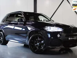 Blauw, metallic lak Gebruikt 2017 BMW X5 Executive SUV | € 32.495 (Eerlijke prijs)