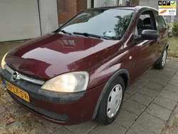 Rood Gebruikt 2003 Opel Corsa Hatchback | € 1.950 (Iets duurder)