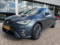Grijs (metallic) Gebruikt 2023 Seat Ibiza Style Hatchback | € 15.950 (Eerlijke prijs)