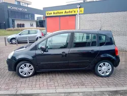 Zwart, metallic lak Gebruikt 2009 Renault Grand Modus Exception MPV | € 2.950 (Iets duurder)