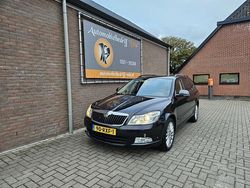 Zwart Gebruikt 2011 Skoda Octavia Business Line Stationwagen | € 1.995 (Eerlijke prijs)