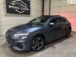 Grijs Gebruikt 2021 Audi A3 Sportback e-tron S-Line Sedan | € 31.945 (Duur)