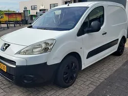 Wit Gebruikt 2009 Peugeot Partner MPV | € 3.650 (Eerlijke prijs)