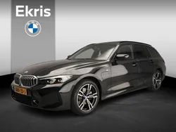 Zwart Gebruikt 2024 BMW 320e M Sport Stationwagen | € 41.900 (Goede deal)