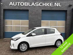 Wit Gebruikt 2017 Toyota Yaris Hybrid Trend Hatchback | € 14.745 (Super prijs)