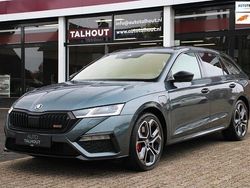 Grijs Gebruikt 2021 Skoda Octavia RS Stationwagen | € 25.950 (Duur)