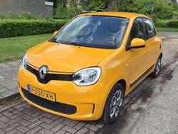 Geel Gebruikt 2022 Renault Twingo Collection Hatchback | € 11.500 (Goede deal)