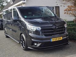 Zwart (metallic) Gebruikt 2024 Renault Trafic Luxe MPV | € 32.950 (Duur)