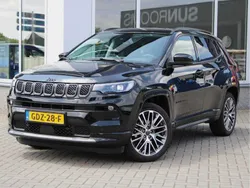 Zwart Gebruikt 2024 Jeep Compass Altitude SUV | € 34.950 (Eerlijke prijs)