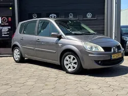 Grijs Gebruikt 2008 Renault Scénic II Business MPV | € 2.250 (Eerlijke prijs)