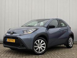 Grijs Gebruikt 2024 Toyota Aygo X Play SUV | € 17.499