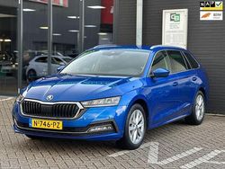 Blauw Gebruikt 2021 Skoda Octavia First Edition Stationwagen | € 14.999 (Super prijs)