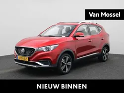Rood Gebruikt 2020 MG ZS Luxury Sedan | € 15.945 (Eerlijke prijs)