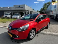 Rood Gebruikt 2013 Renault Clio GrandTour Dynamique Stationwagen | € 5.999 (Iets duurder)