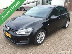Zwart Gebruikt 2017 VW Golf VII Hatchback | € 6.900 (Iets duurder)