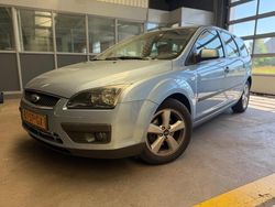 Blauw Gebruikt 2006 Ford Focus Futura Stationwagen | € 1.100 (Eerlijke prijs)