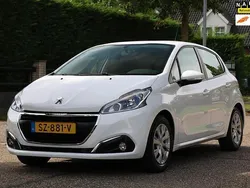 Wit Gebruikt 2018 Peugeot 208 Hatchback | € 7.395 (Eerlijke prijs)