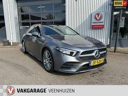 Grijs Gebruikt 2018 Mercedes A200 AMG Line Premium Plus Hatchback | € 19.900 (Eerlijke prijs)