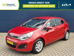 Rood Gebruikt 2014 Kia Rio Hatchback | € 14.435 (Duur)