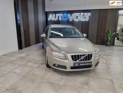 Grijs Gebruikt 2009 Volvo V70 Summum Stationwagen | € 4.100 (Goede deal)