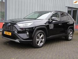 Zwart Gebruikt 2019 Toyota RAV4 Active SUV | € 27.995 (Eerlijke prijs)